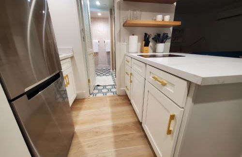 S&N Lux Suite-Free Parking-King Bed-Kitchen-WiFi - Foto 18