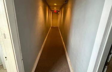 Spacious Apt near Guthrie Packer - Photo 12