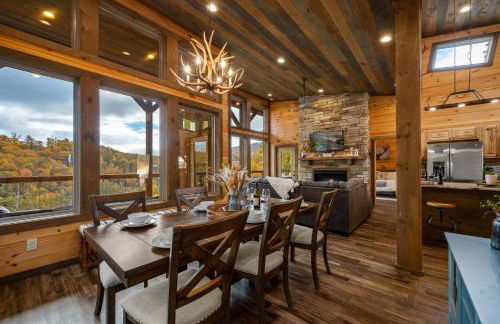 The Overlook - '21 Cabin - Gorgeous Unobstructed Views - Fire Pit Table - GameRm - HotTub - Xbox - Lots of Bears - Foto 18