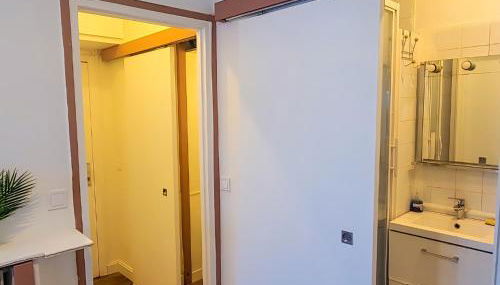 Cozy studio with a view of the Eiffel Tower - Foto 5