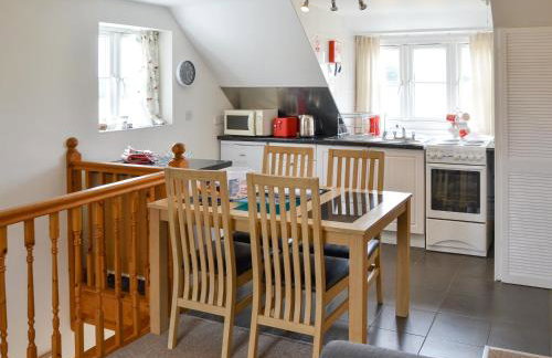 Iris Apartment - Photo 5