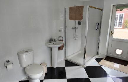 Stratford-upon-Avon 4BR Family Mansion on 1 acre with Pool, Gym & BBQ! - Foto 48