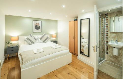 Stylish Camden 2-Bed Next to Camden Station - Foto 14