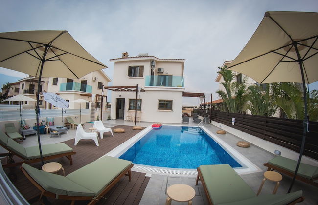 Villa Elena - Foto 1