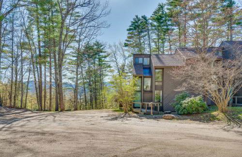 Half Mile to Ski Slopes Conway Condo with Hot Tub! - Photo 31