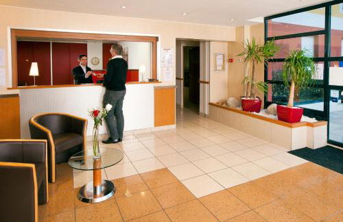 Séjours & Affaires Genève Saint Genis - Foto 8