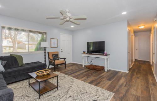 Cheerful 3 BR 2BA Home in Great Neighborhood! - Foto 11