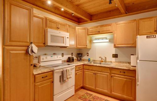 Unique Thornton Townhome Swim, Ski, and Hike! - Foto 6