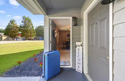 Serenity Landing - 5 Minutes To Airport - Sleeps 6 - Foto 24