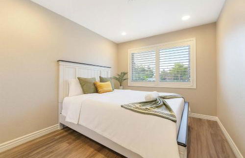 2 Homes in 1 Sleeps 18 10 Min to Zoo and Beach - Foto 24