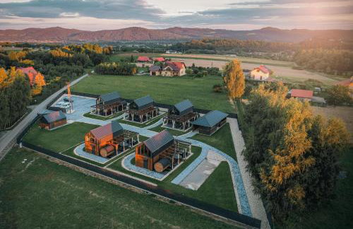 VILLAGE RESORT Sauna & Jacuzzi & Netflix - Photo 12