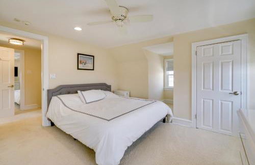 Steps to Boardwalk Group Getaway in Ventnor City - Foto 14