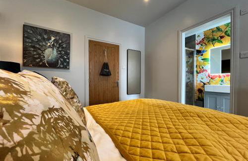 WESTREACH Filey - a 4 Bedroom, all en-suite sleep 8 Townhouse - Photo 15