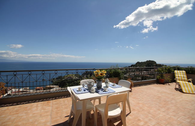 Fontana Vecchia Seaview Apartment - Foto 1