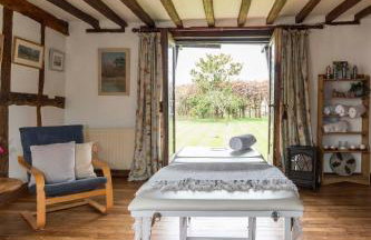 Large family home based at Westerlands Farm - Photo 21