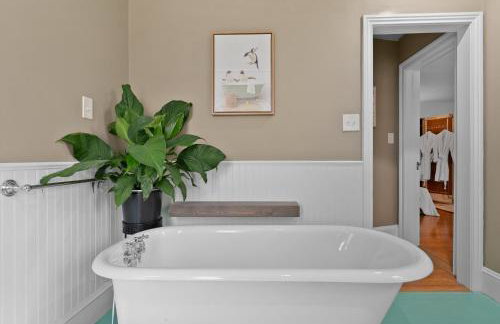 Bright and Spacious Stay - Foto 17