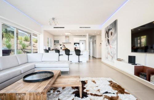 Seaview Luxury 2 Bedrooms Apt in Reserva del Higueron - Foto 33