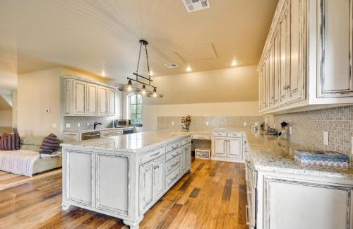 Spacious Edmond Vacation Rental with Hot Tub! - Foto 20