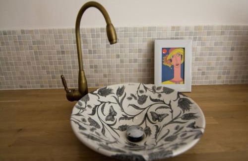 Old wine storehouse with terrace and garden - Foto 40