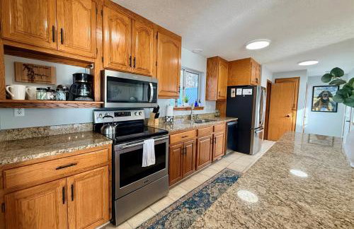 Waterfront 3BR Loft w Dock on Lake of Egypt - Foto 20