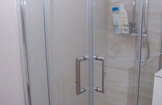 Apartamento Moderno con Piscina y Aparcamiento - Foto 9