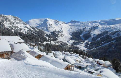Vue panoramique sur les montagnes plein Sud - T2 Skis aux pieds, Piscine & Spa - Foto 16
