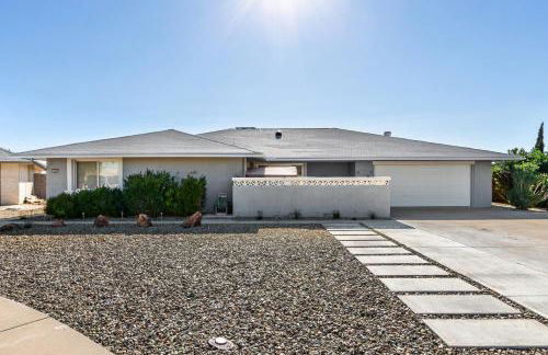 Naturally Modest & Quiet - Foto 1