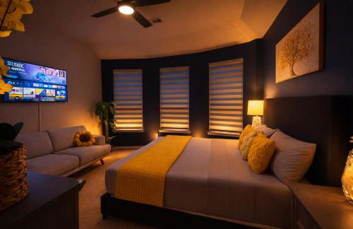 Entire Home 3BR Hidden Gem Getaway with Level 2 EV Charger, Central Location - Foto 1