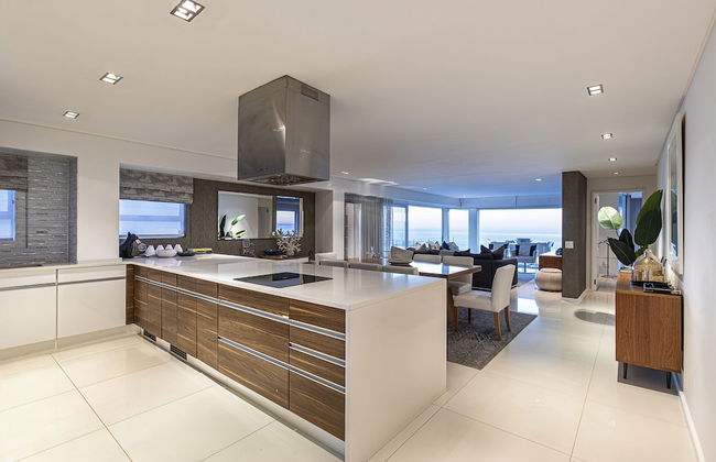 Clifton YOLO Spaces – Clifton Beachfront Penthouse - Photo 23