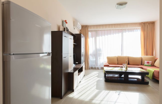 Beachfront Studio in Rich Beach - Photo 10