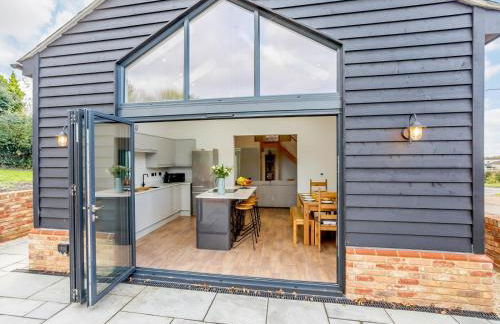 4 Bed in Dunstable oc-93632 - Photo 3