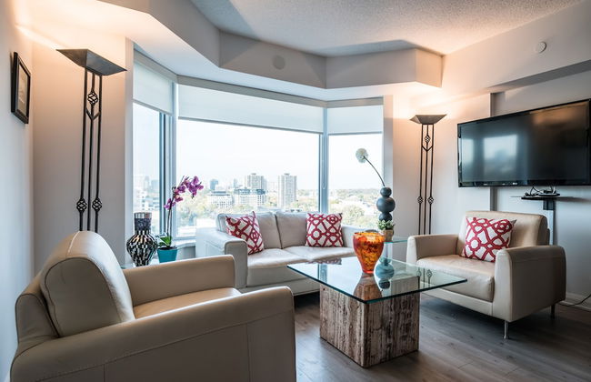 QuickStay - Luxury Executive in Yorkville (Yonge & Bloor) - Photo 10