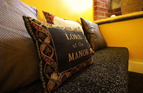 Seaside Chapel Retreat - 3-Bed Church Conversion - Snug Cinema & Free Parking - Foto 21