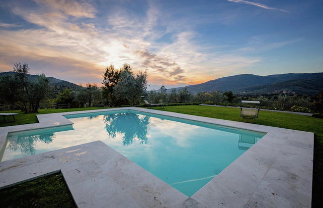 Holiday Home in Castiglion Fiorentino w/ Pool - Foto 1