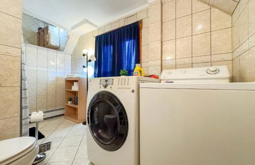 Manchester -Queen beds - Mins to MHT - W/D in Unit - Foto 18