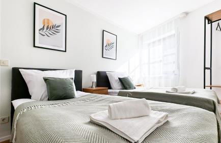 Moderne 3-Zimmer-Wohnung im Zentrum- Tiefgarage inklusive, Smart-TV, Shopping & Sightseeing ums Eck - Foto 12