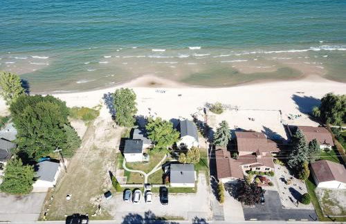 Beach Club of Oscoda - The Lakeshore Cottage - Foto 17