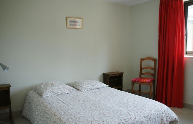 Nice Villa With Magnificent View in Plougasnou - Photo 7