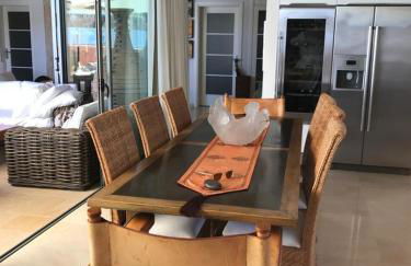 VILLA DE LUXE 5***** golf - piscine chauffée - home cinéma - billard - Foto 13