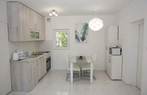 Family-friendly holiday home with private pool near Vodice - Foto 14