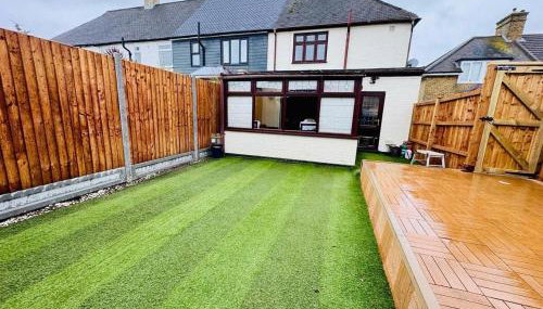 4-Bed Oasis Quiet Culde sac - Foto 3