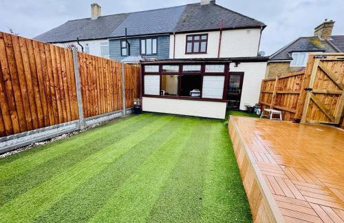 4-Bed Oasis Quiet Culde sac - Foto 3