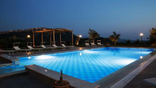 L' Aia Resort - Photo 1