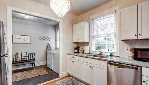 Victorian Manor on Main w 6 beds-10 mins to Lanc - Foto 5