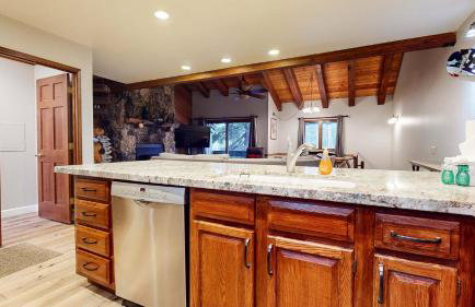 Mammoth Pines #02 - Year-round Activities! - Foto 17