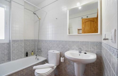 Esperanza free parking by Staycare - Photo 12