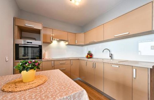 Gorgeous Home In Plesivica With Wifi - Foto 5