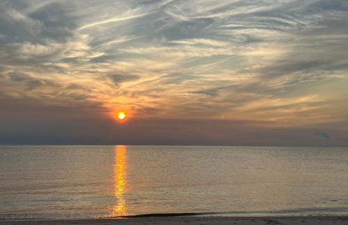 Beach House Cape May just 1 block from the Bay & a Short 5 minutes walk, Sleeps 19 - Foto 45