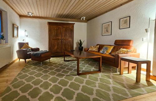 Landhaus mit Kachelofen - Nähe Skigebiete Brauneck Garmisch und Zugspitze - Foto 9