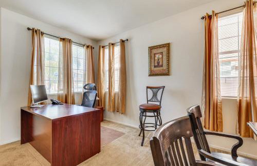 Large Menifee Home 1 Block to Neighborhood Park! - Foto 14